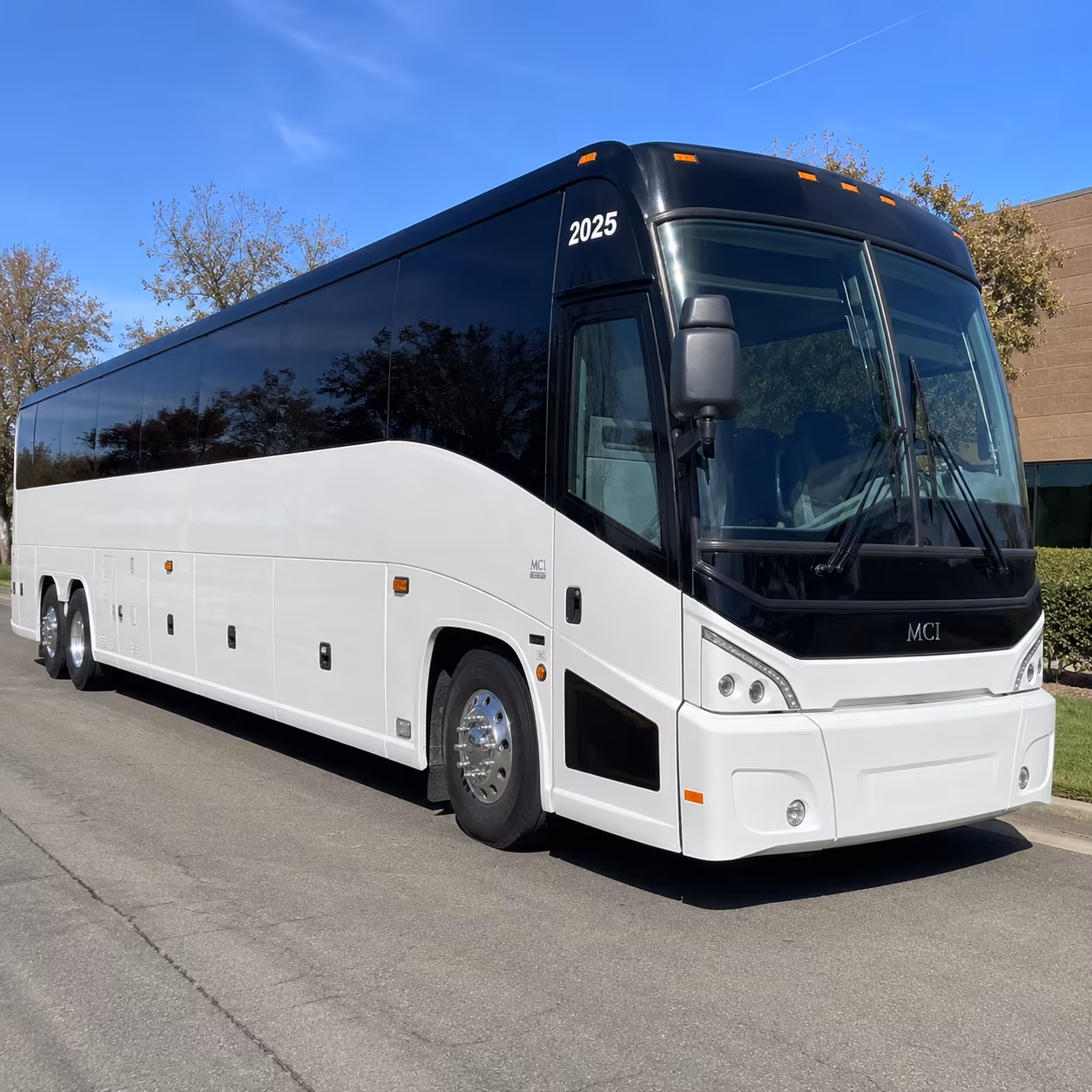 corporate shuttle service along the us 101 marin commute corridor