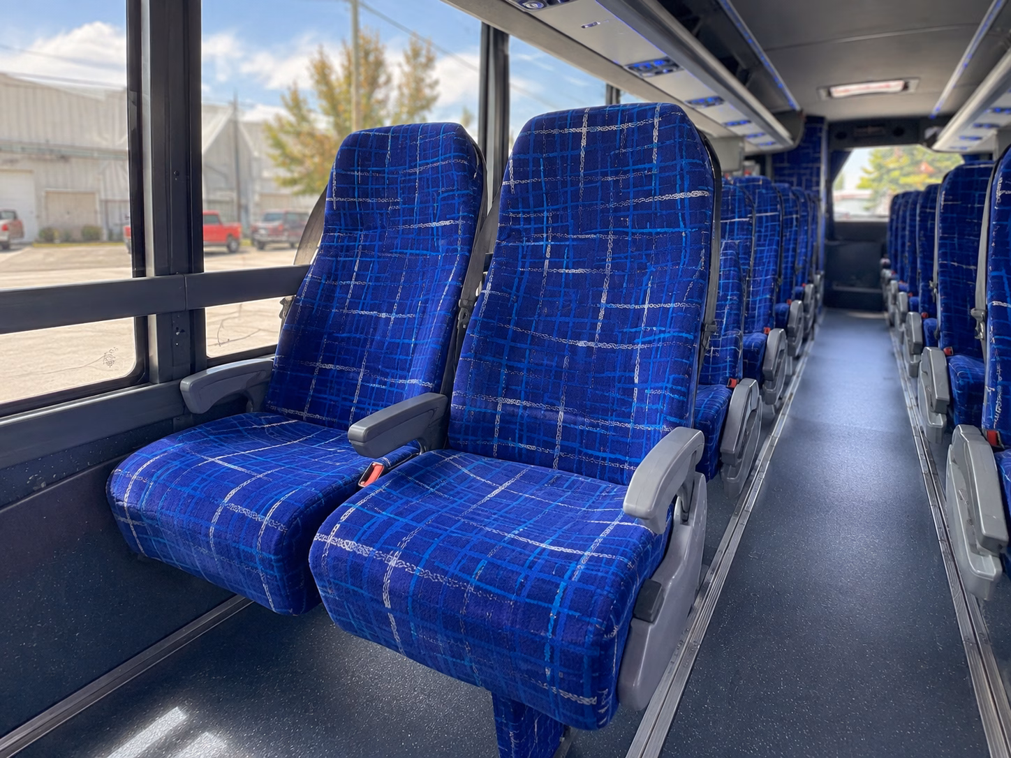 san rafael charter buses